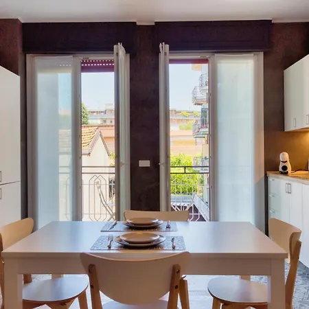 Apartamento La Casa Di Lilly Arona