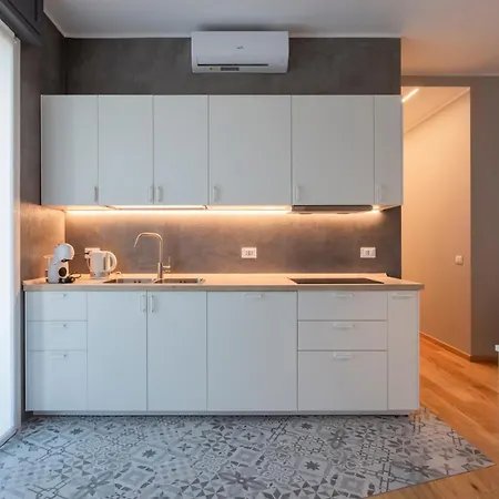 La Casa Di Lilly ארונה