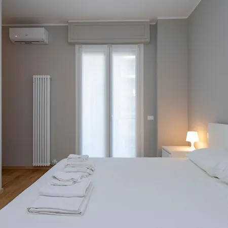 La Casa Di Lilly Arona