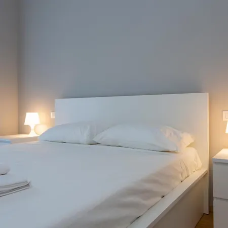 Apartamento La Casa Di Lilly Arona